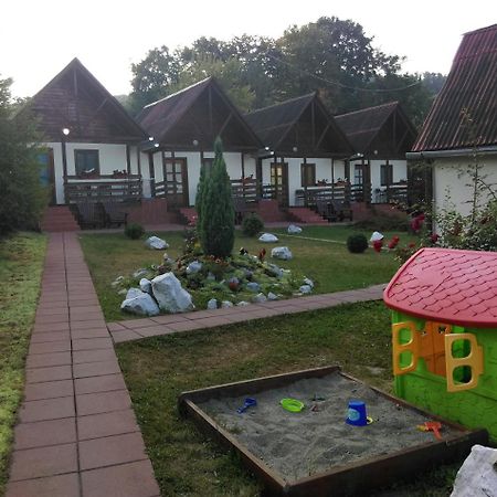 Vila Paula & Spa โซวาตา ภายนอก รูปภาพ